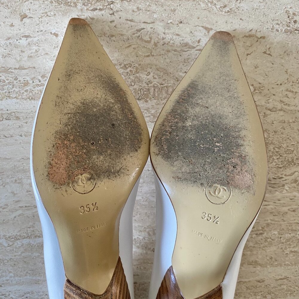 Vintage Chanel Gold CC Bow Pumps - Picture 9 of 10